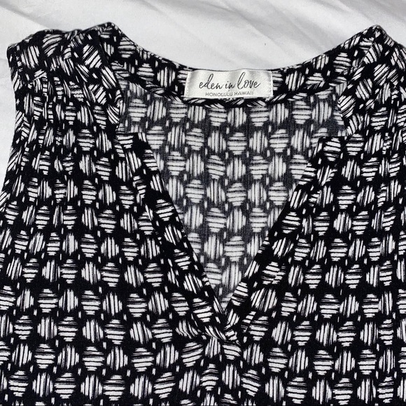 Eden in Love - black & white printed tank top Sz M - Picture 2 of 7